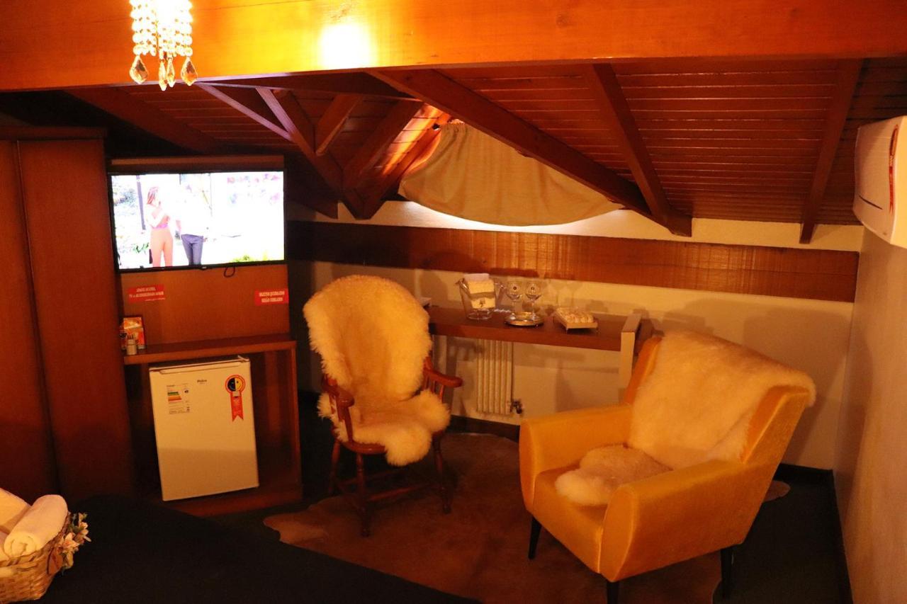 Pousada Hencke Haus (Adults Only) カネラ エクステリア 写真